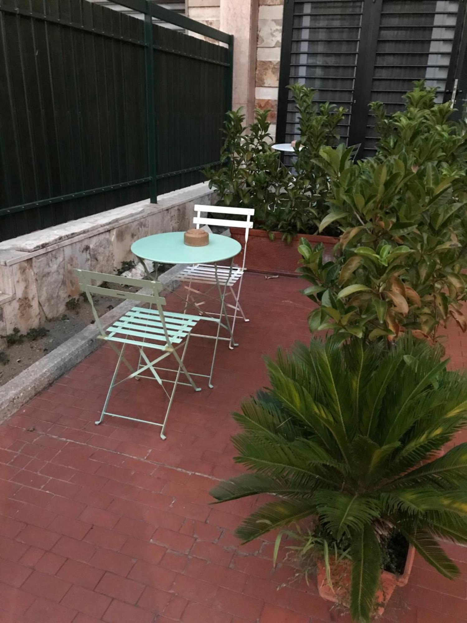 Domus Vesuvio Bed & Breakfast San Giorgio a Cremano Exterior photo